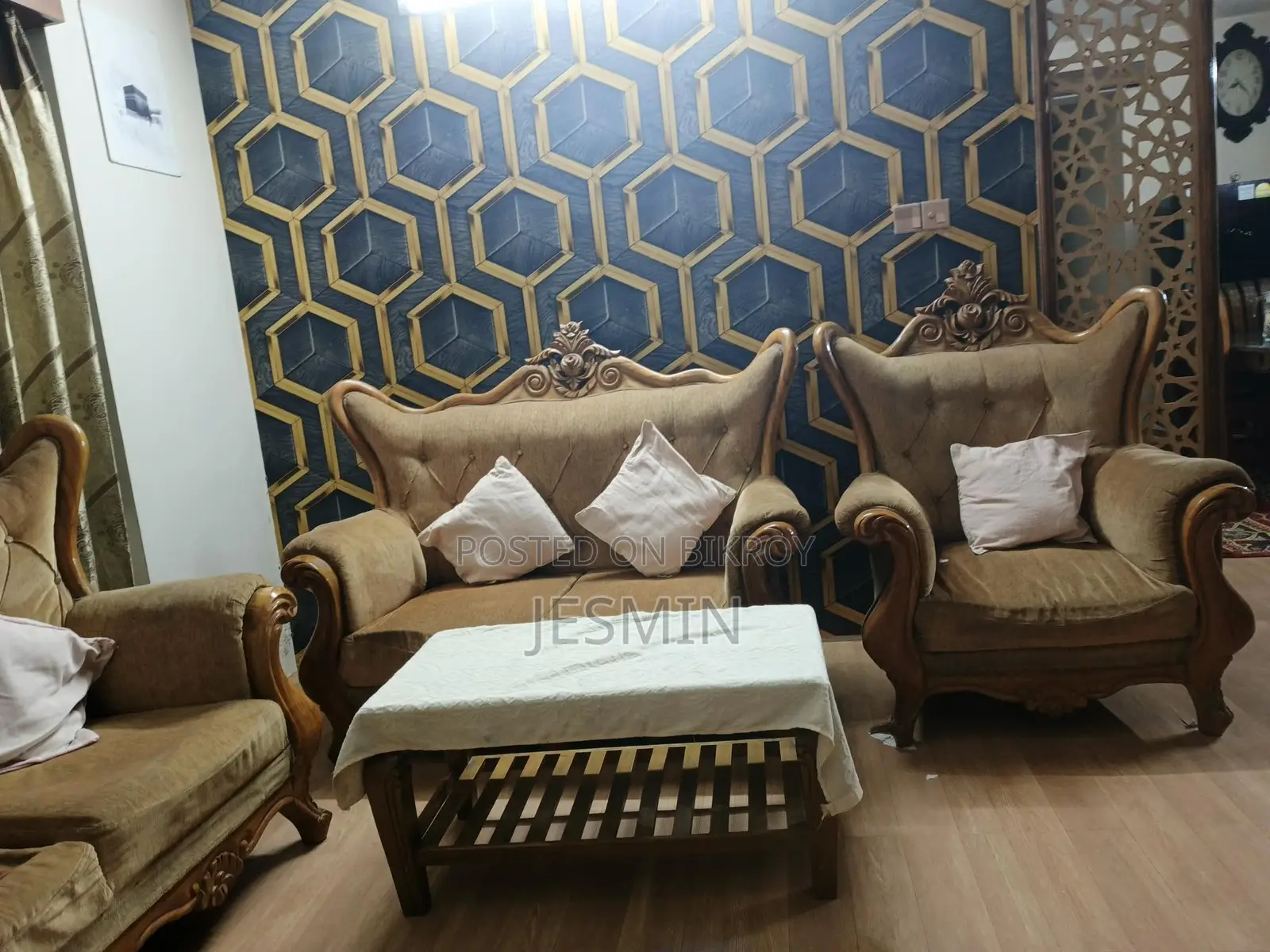 Royal Sofa