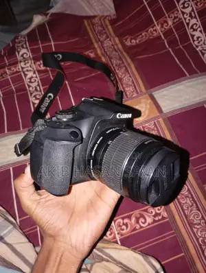 Canon EOS 2000D
