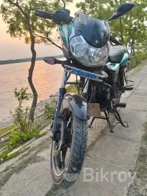 Bajaj Discover 125 2022