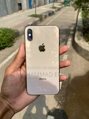 Apple iPhone XS (Used)