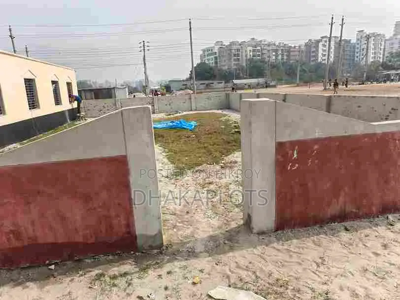 উত্তরা সেক্টর ১৭, ব্লক এ-তে ৩ কাঠার প্লট