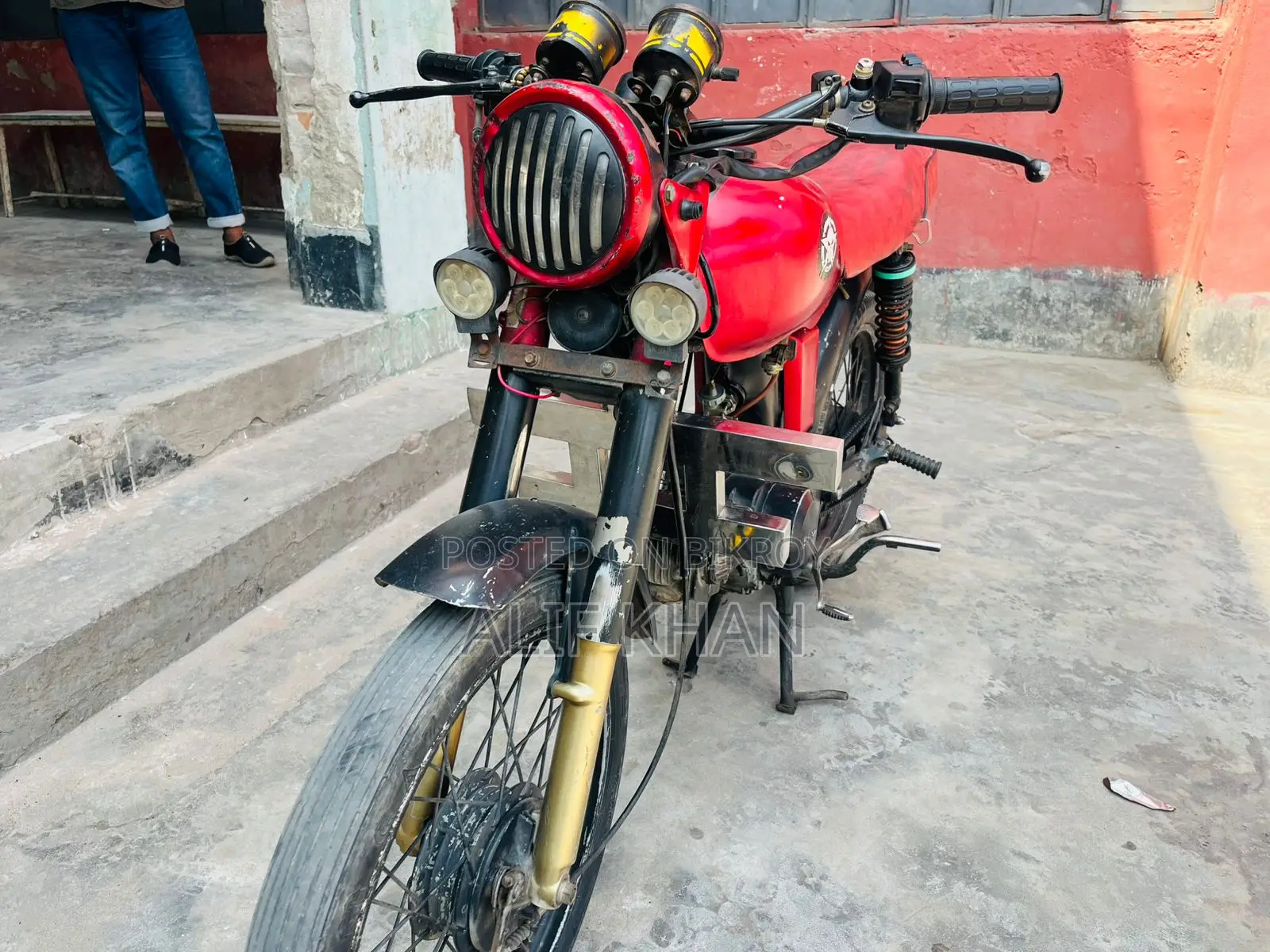 Walton Cruize 2016 Red