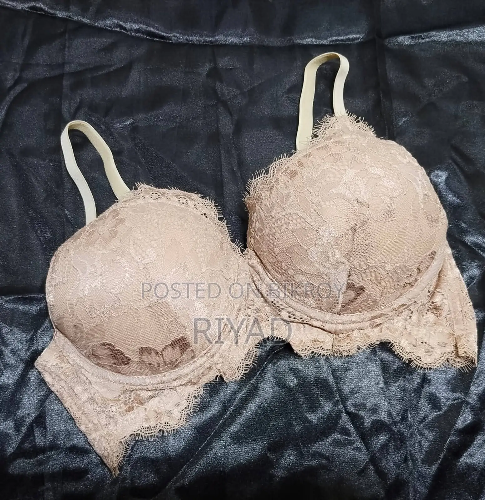 Ladies Demandable Bra