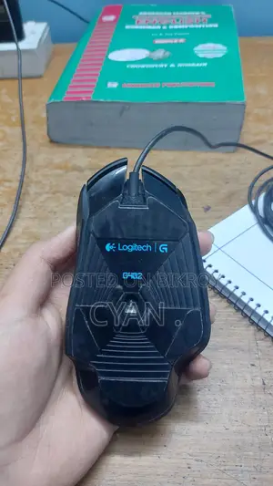 Logitech G402