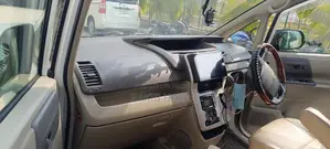 Toyota Noah only user 2012