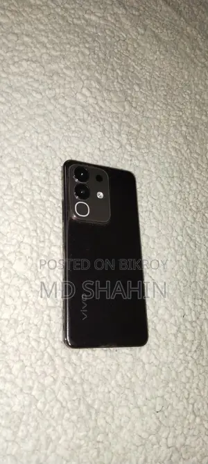 Vivo Y29 . (ব্যবহৃত)