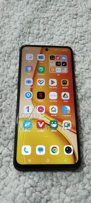Vivo Y29 . (ব্যবহৃত)