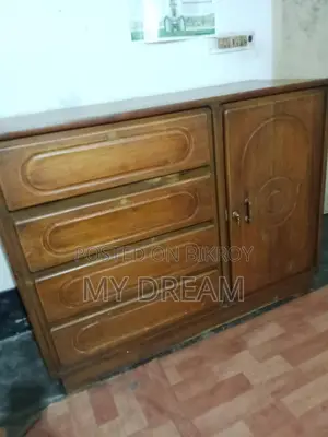Original Bhamatic Teak Wood 5*4 Bed in Perfect Condition