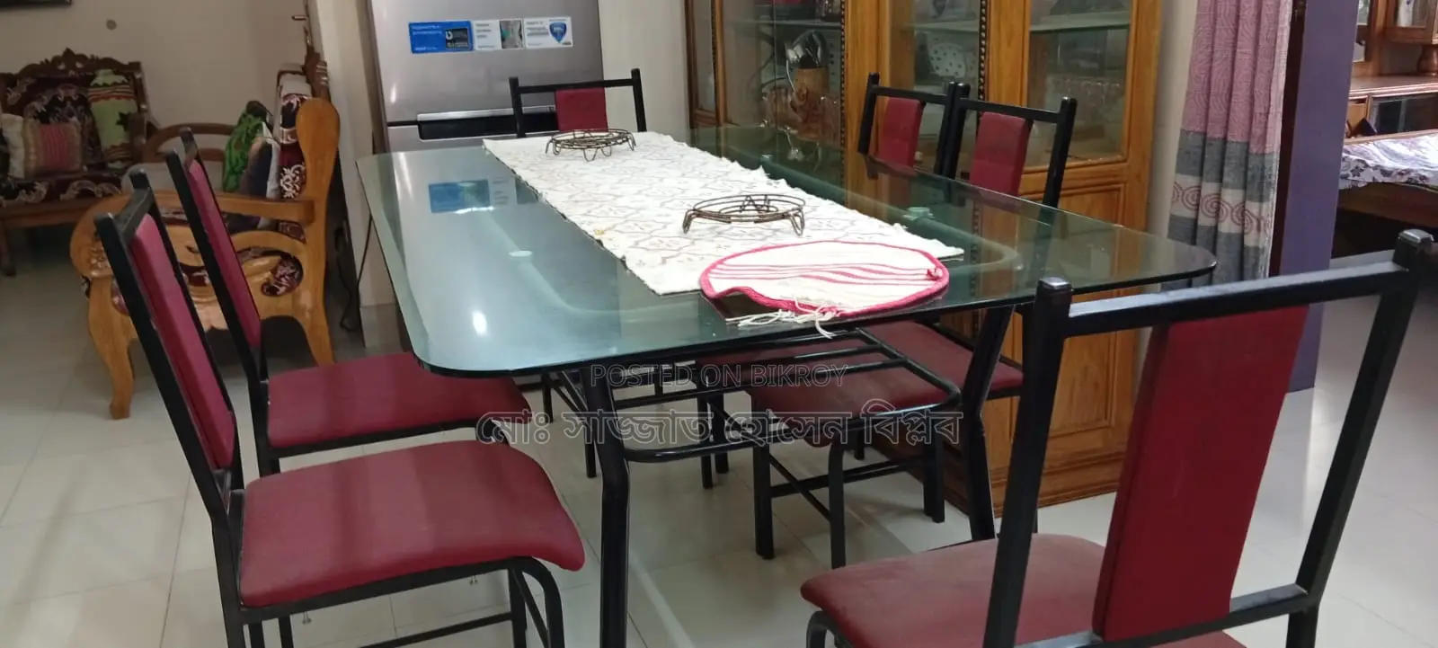 Regal Furniture Dining Table and six Chair