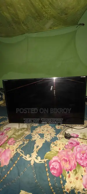 32" LED TV for Sale