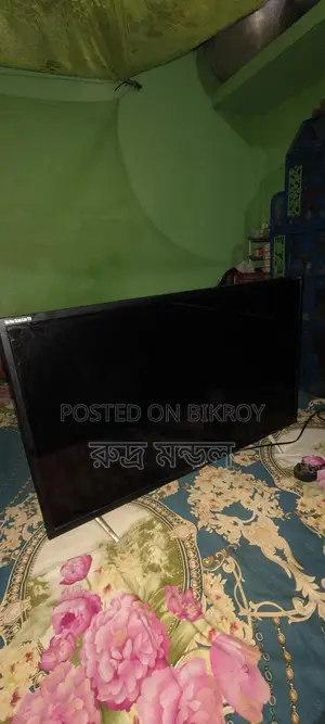 32" LED TV for Sale