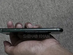 Apple iPhone X (Used)