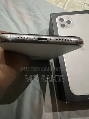 Apple iPhone 11 Pro Max . (Used)