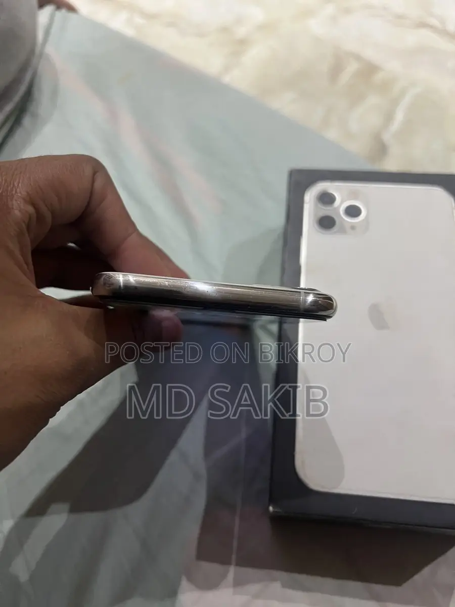 Apple iPhone 11 Pro Max . (Used)