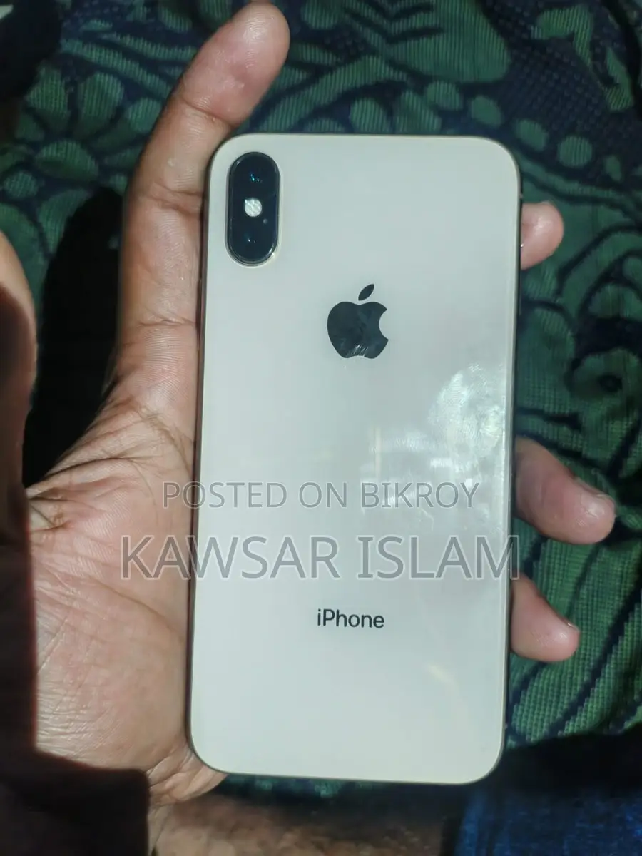 Apple iPhone XS (Used)
