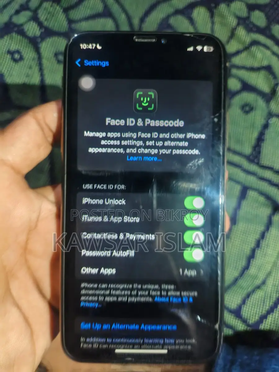 Apple iPhone XS (Used)