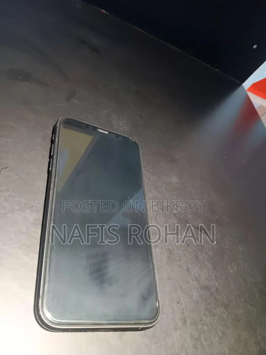 Apple iPhone 11 (Used)