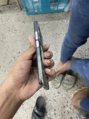 Vivo Y19 . (Used)