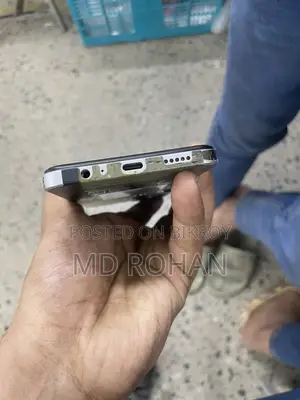 Vivo Y19 . (Used)