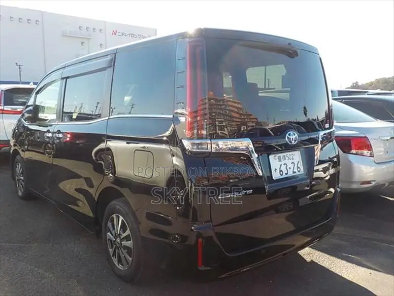 Toyota Esquire Gi Pack. 2021
