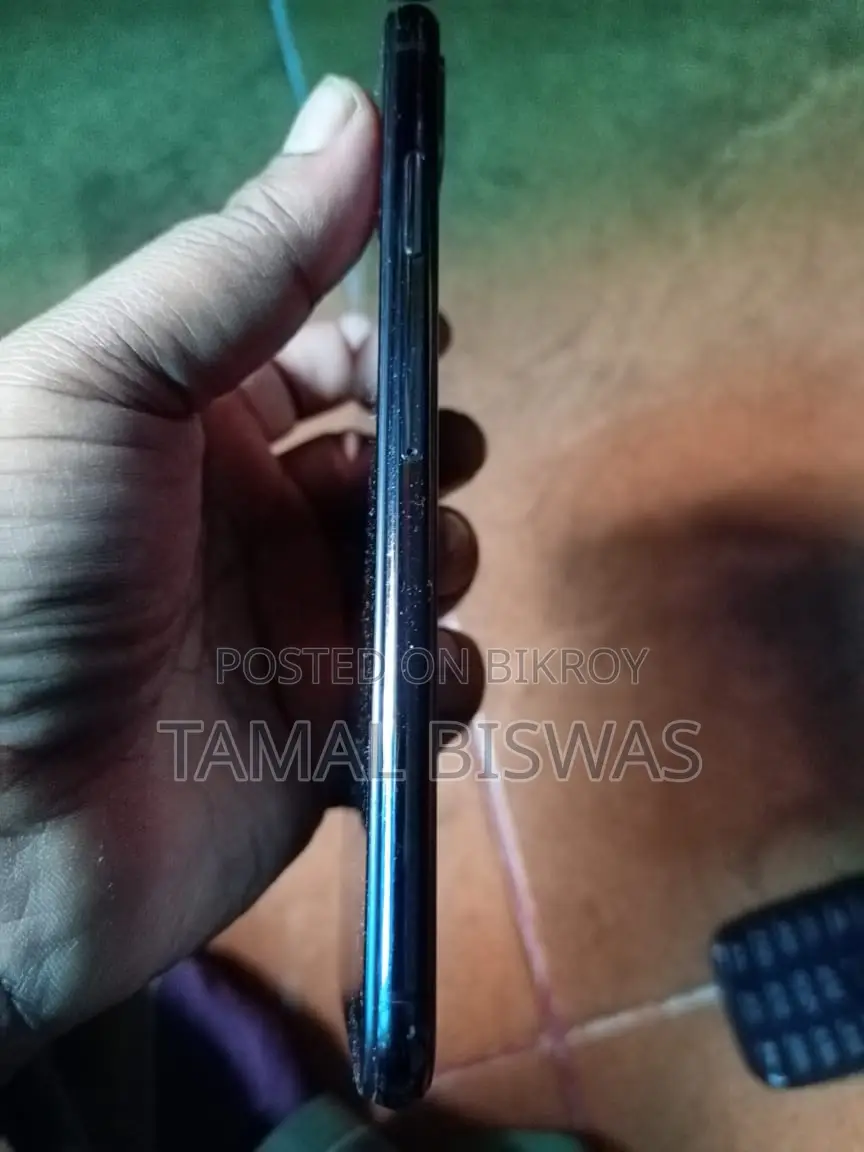Apple iPhone XS Max (Used)