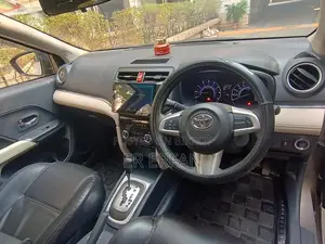 Toyota Rush Bronze Mica Metallic 2022