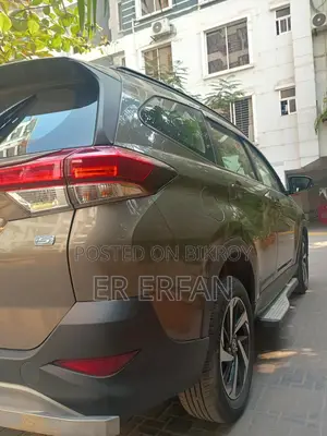 Toyota Rush Bronze Mica Metallic 2022