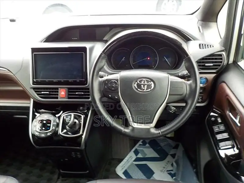 Toyota Esquire Gi Pack. 2020
