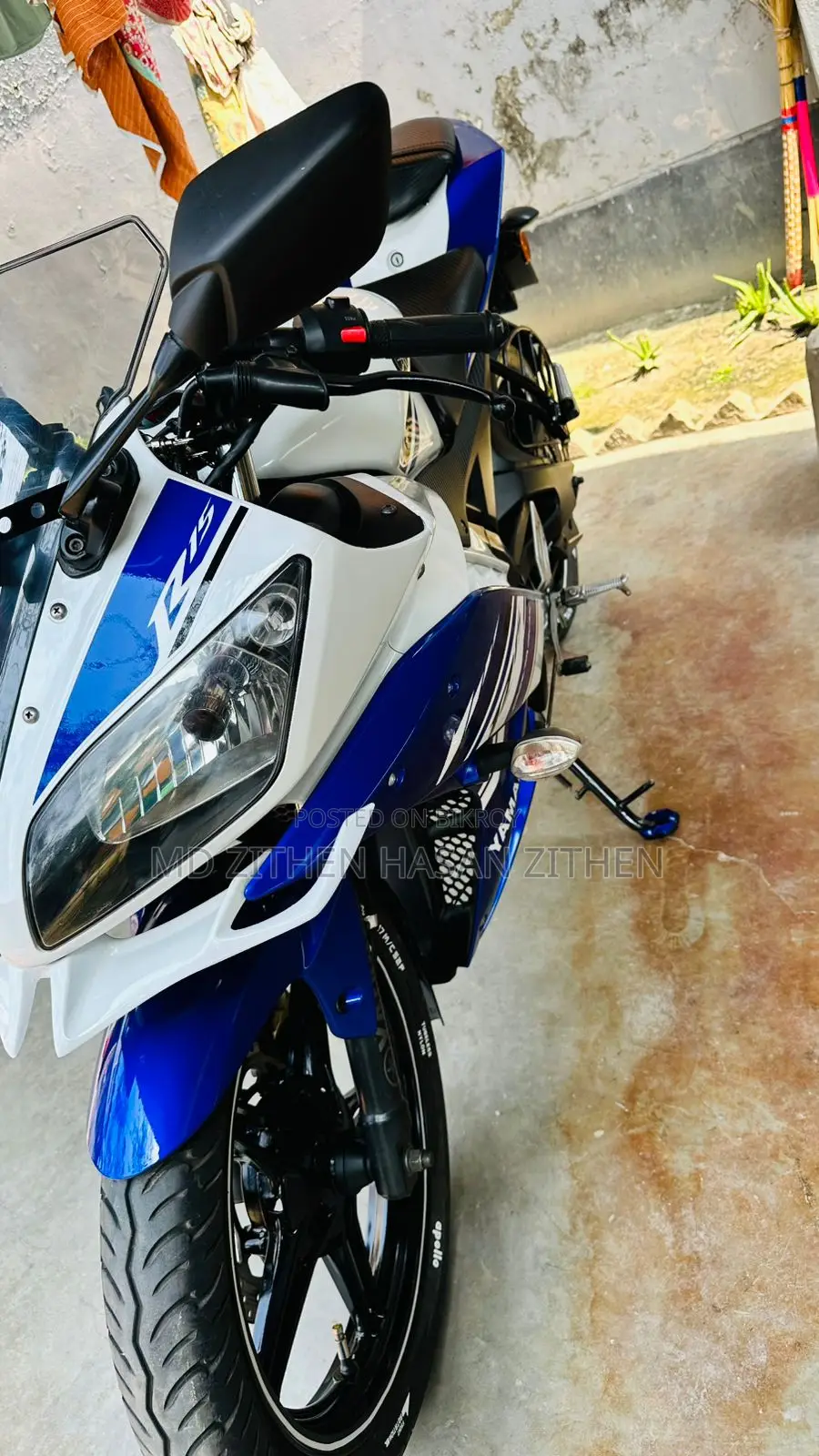 Yamaha R15 V2 . 2017