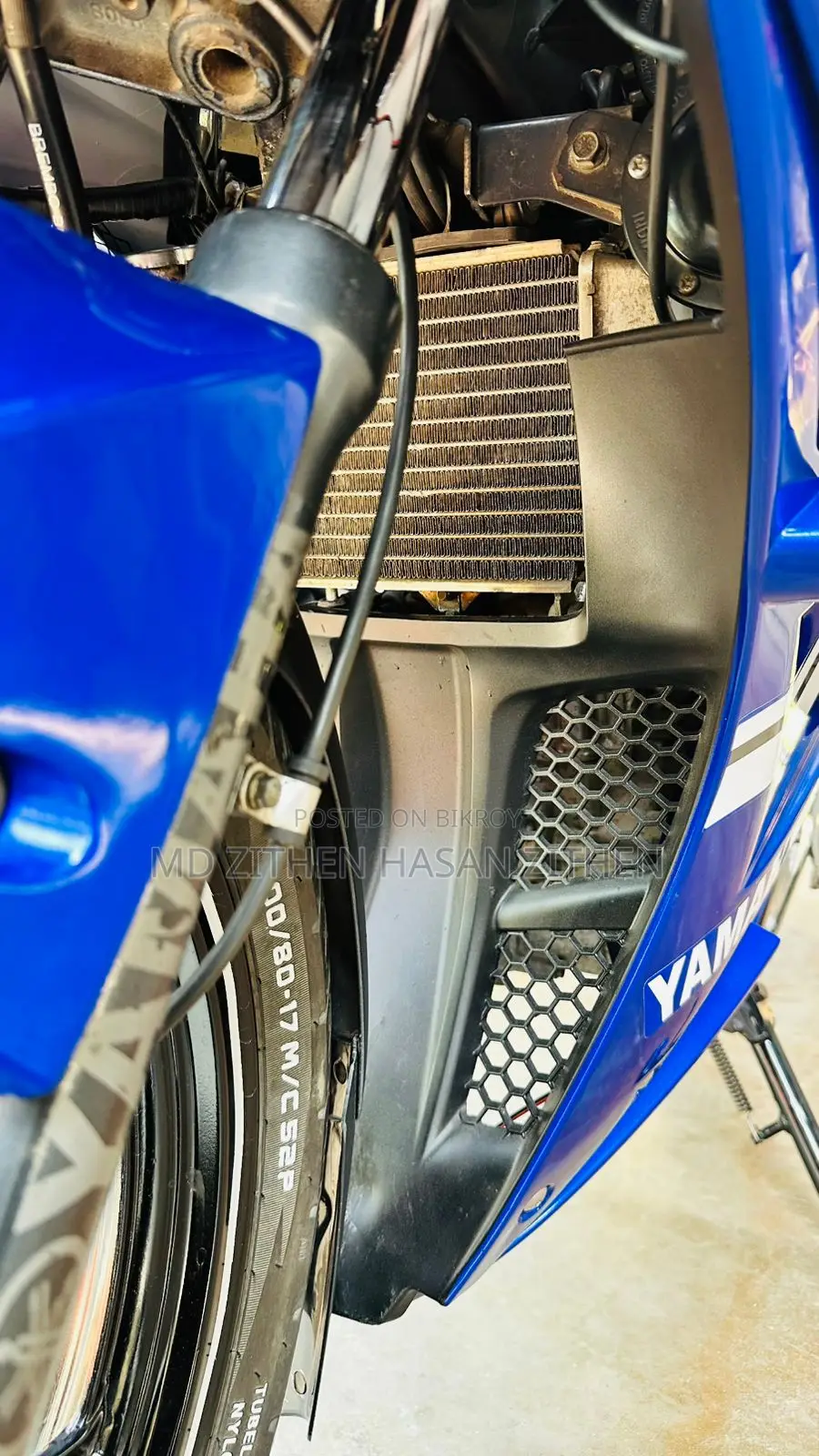 Yamaha R15 V2 . 2017