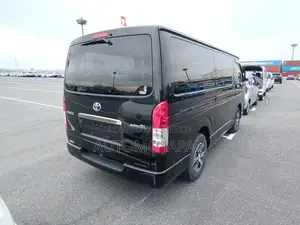 Toyota Hiace Super GL 2021