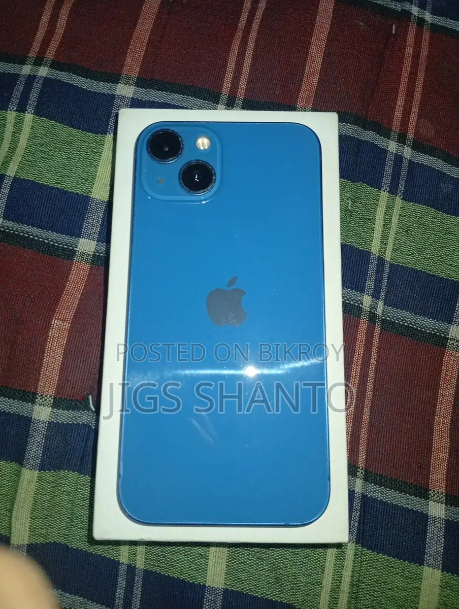 Apple iPhone 13 (Used)