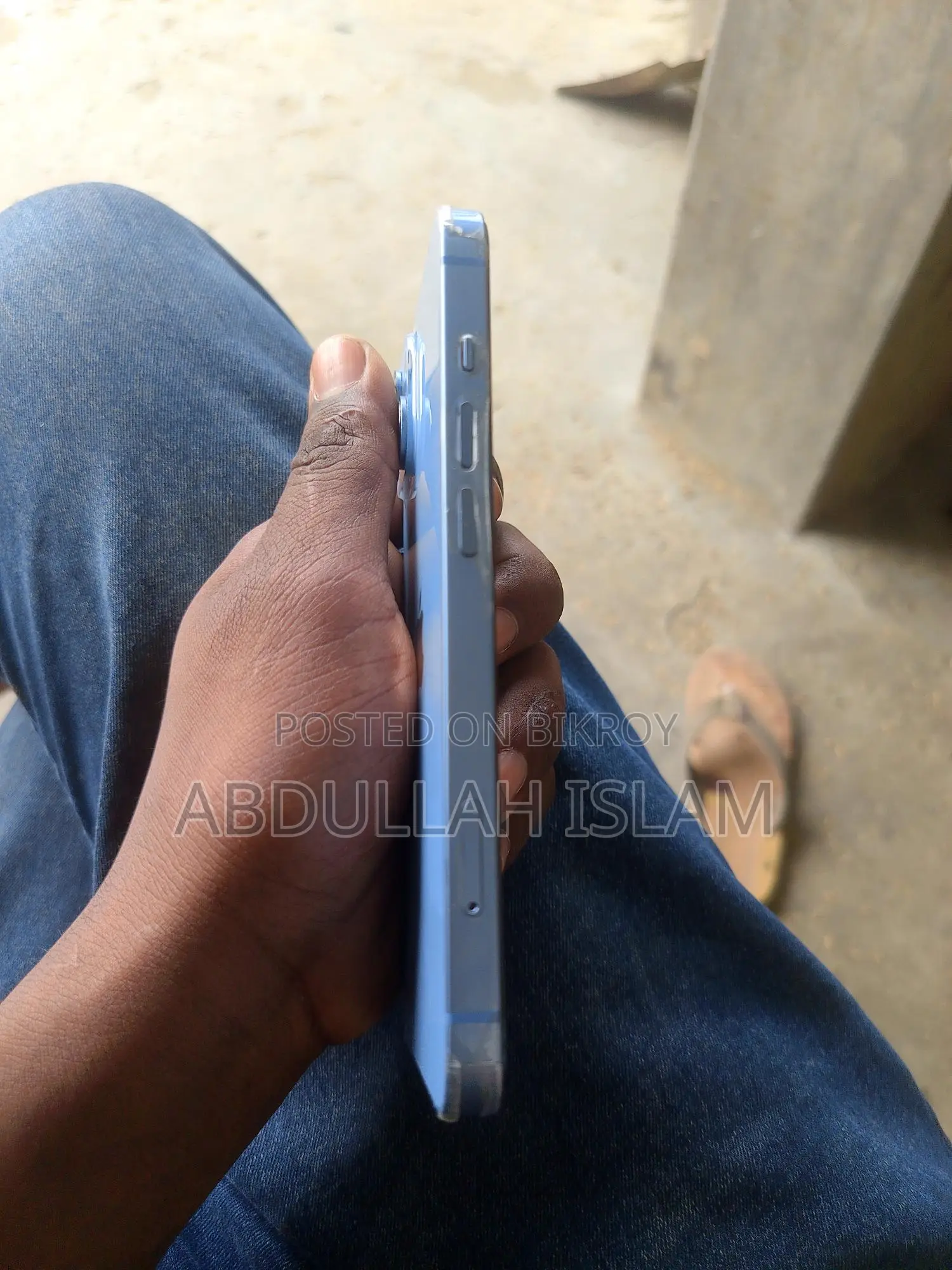 Apple iPhone 14 (Used)