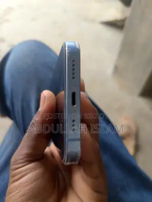 Apple iPhone 14 (Used)