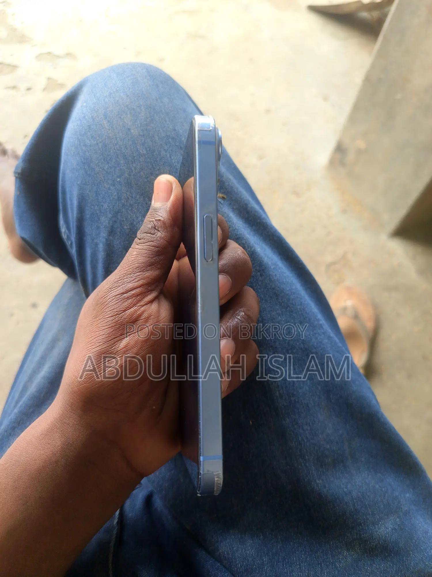 Apple iPhone 14 (Used)