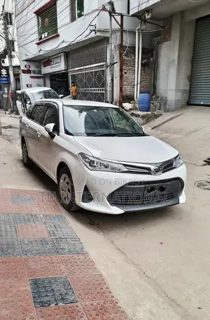 Toyota Fielder 2020