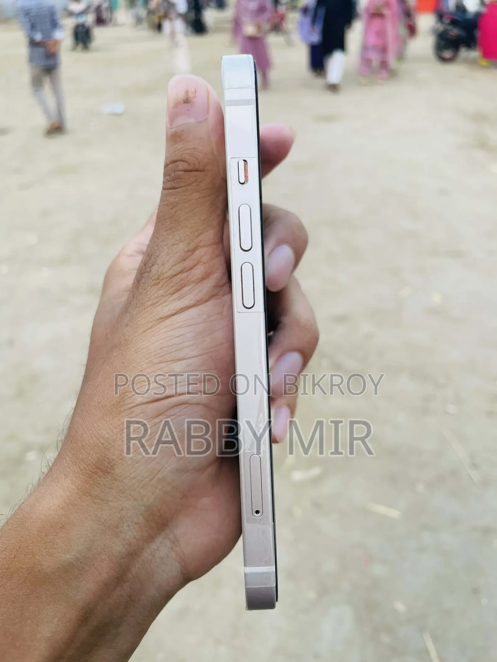 Apple iPhone 14 . (Used)