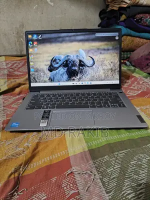 Desktop computer