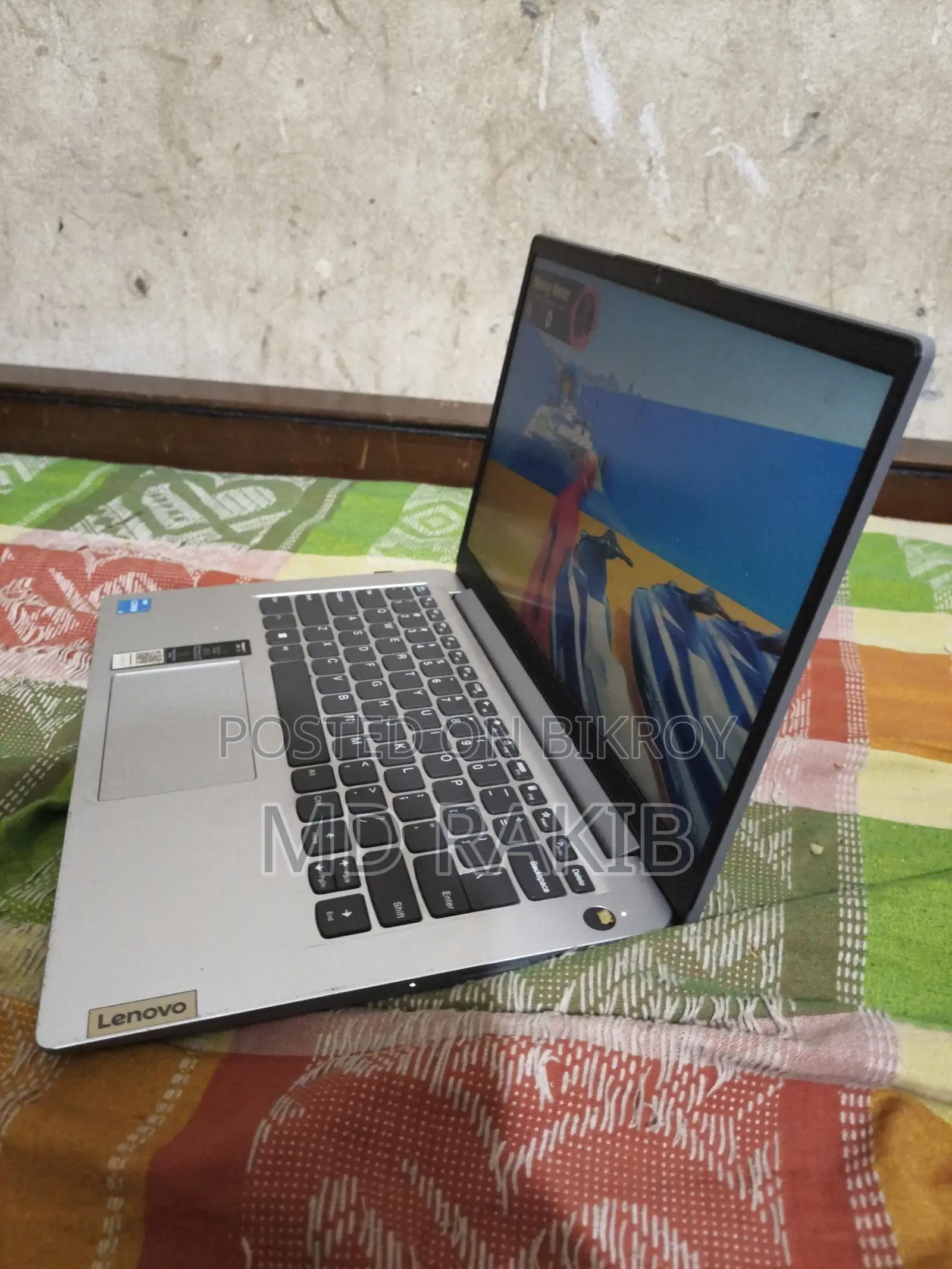 Desktop computer