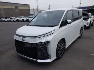 Toyota Voxy Hybrid SZ Pearl New 2026