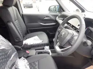 Toyota Voxy Hybrid SZ Pearl New 2026
