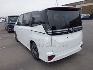 Toyota Voxy Hybrid SZ Pearl New 2026