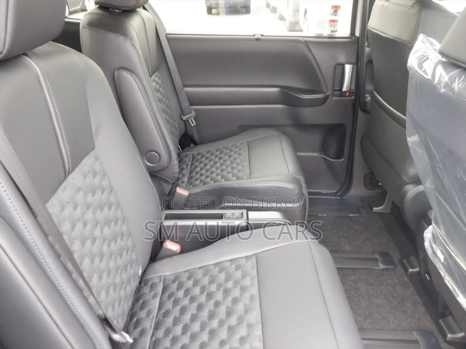 Toyota Voxy Hybrid SZ Pearl New 2026