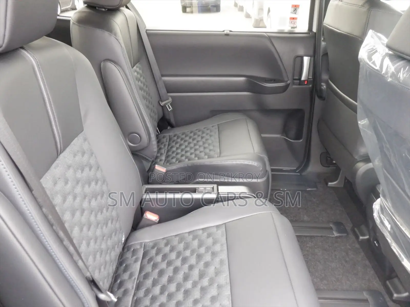 Toyota Voxy Hybrid SZ Pearl New 2026