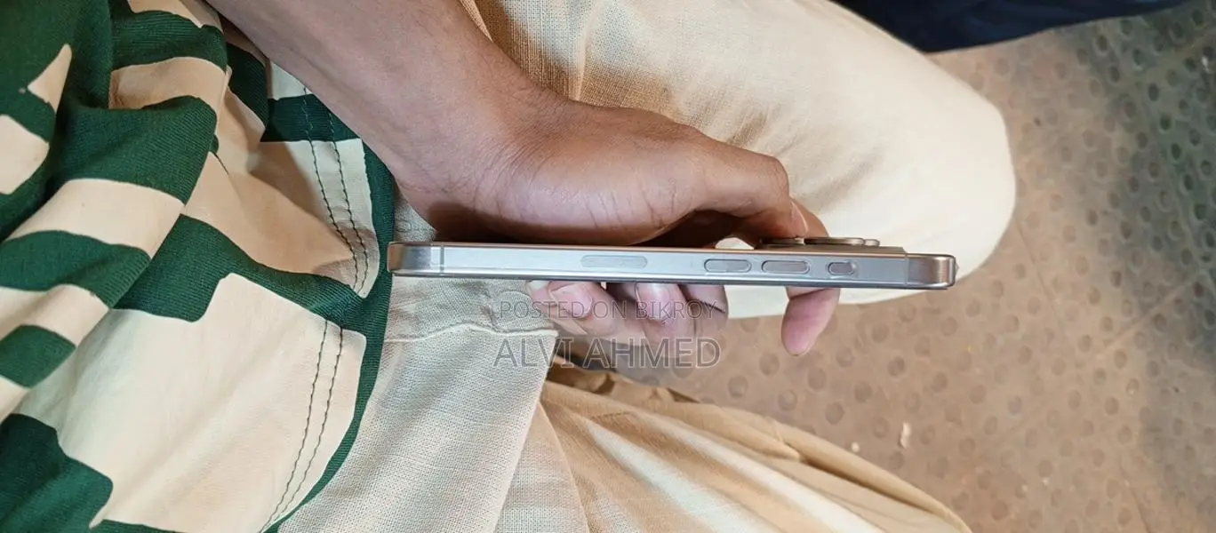 Apple iPhone 15 Pro . (Used)