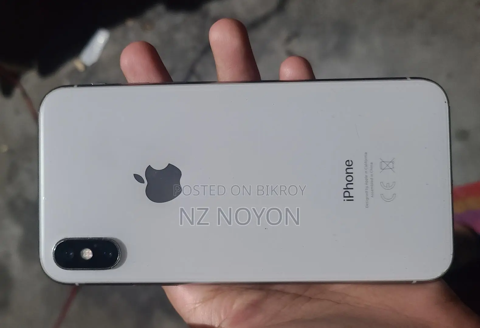 Apple iPhone X (Used)
