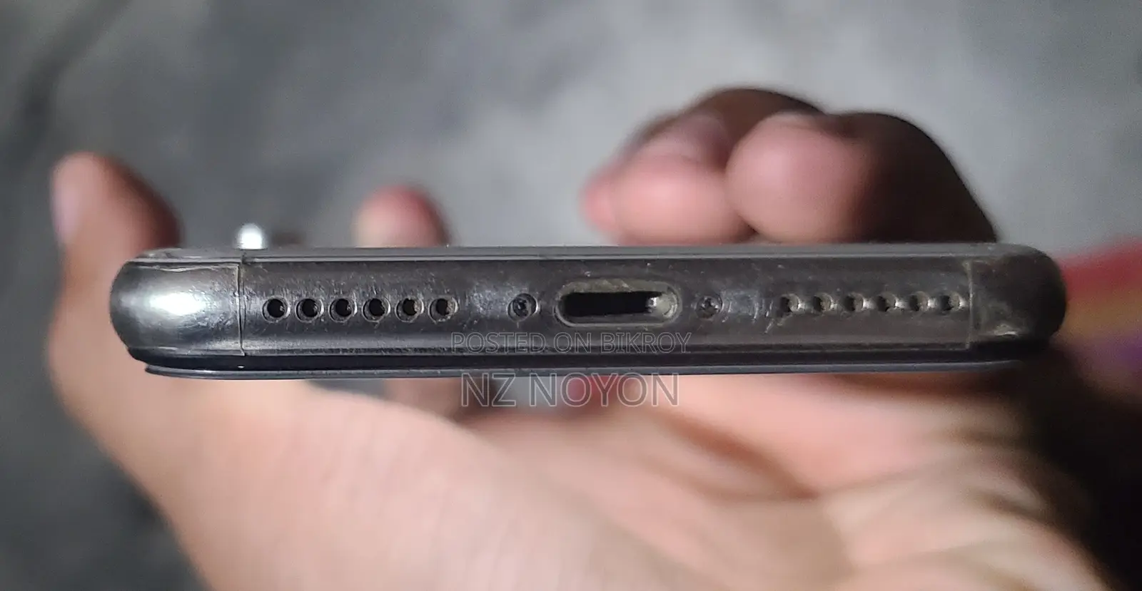 Apple iPhone X (Used)