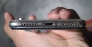 Apple iPhone X (Used)