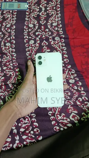 Apple iPhone 12 (Used)