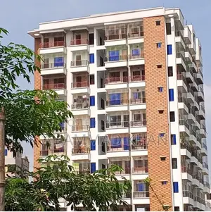 South Facing 4 Bed 3wash and 3 Balcony Flat